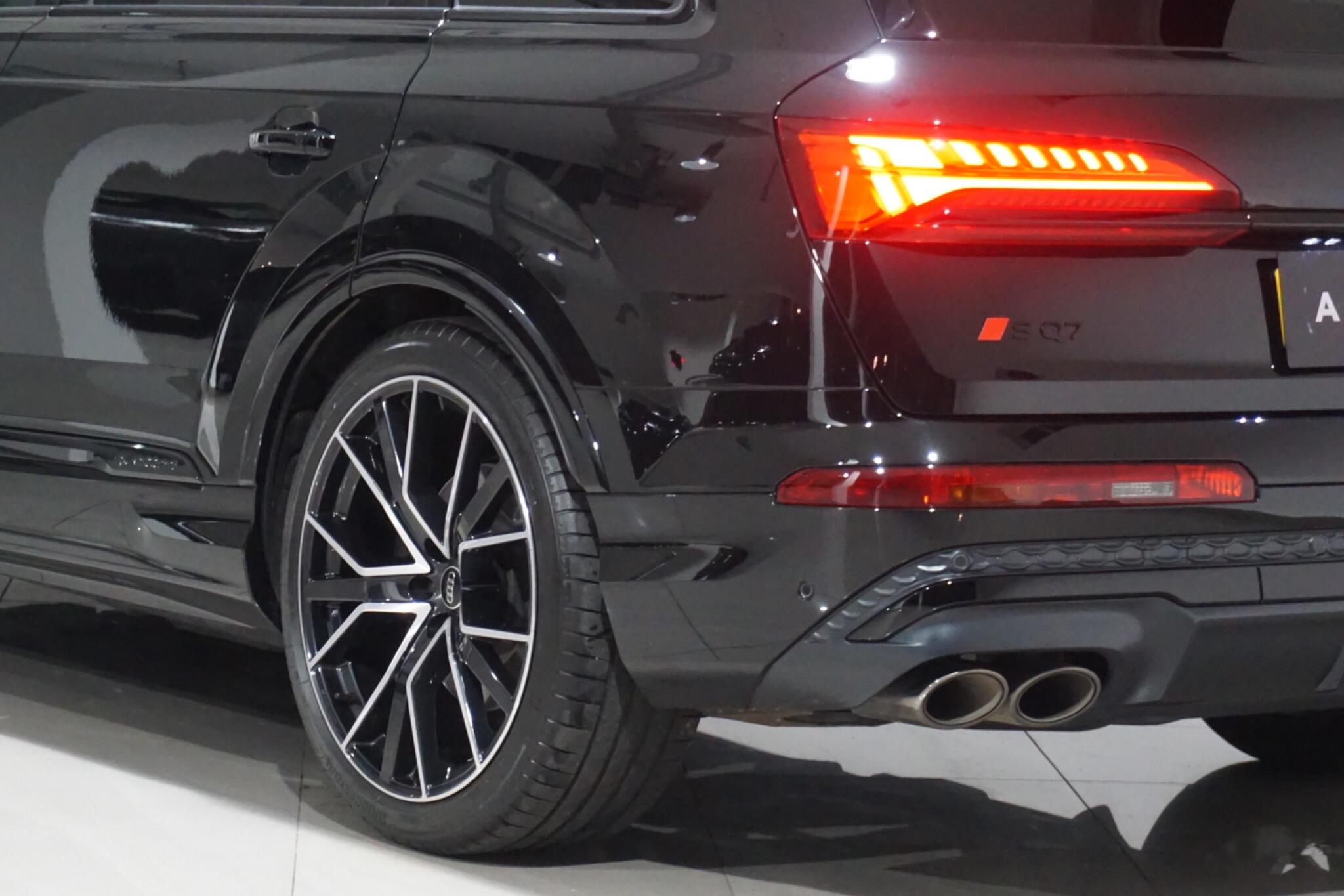 Audi SQ7 4.0 TFSI V8 Black Edition SUV 5dr Petrol Tiptronic quattro Euro 6 (s/s) (507 ps)